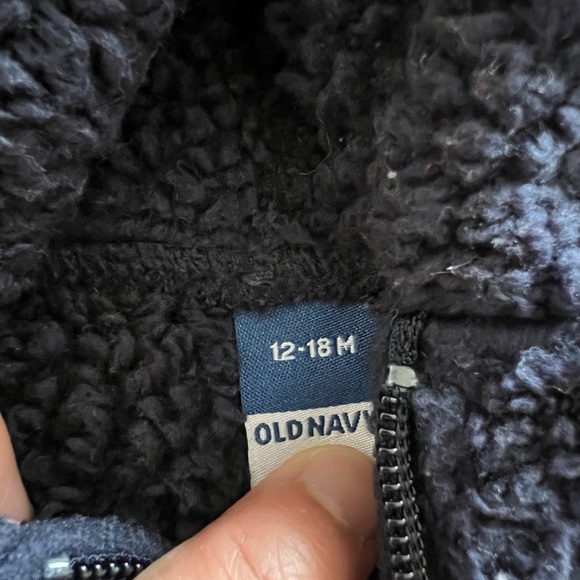 Old navy and H&M baby clothes
Size on the pictures - Picture 6 of 10